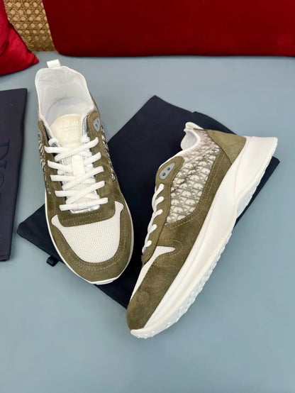 D - SNEAKERS
