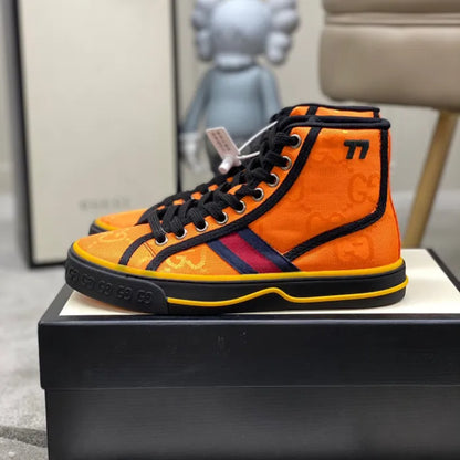 SNEAKERS 14