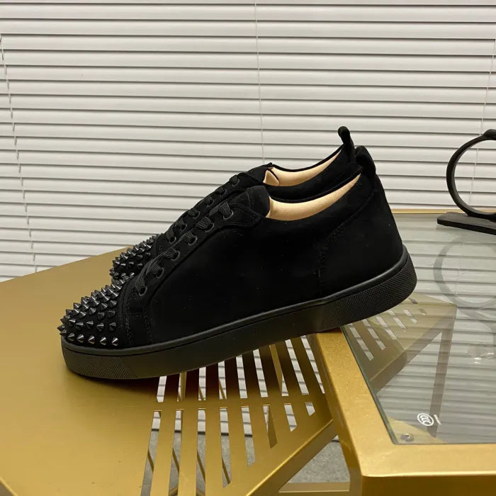C - SNEAKERS