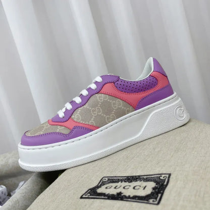 SNEAKERS 23