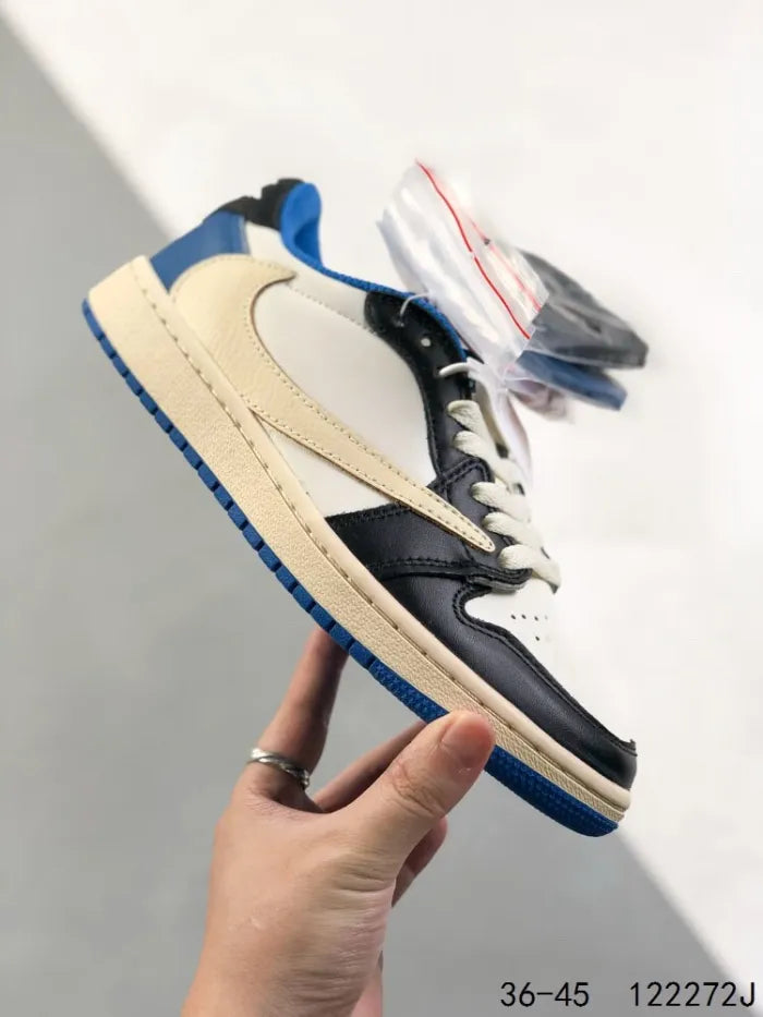N - SNEAKERS